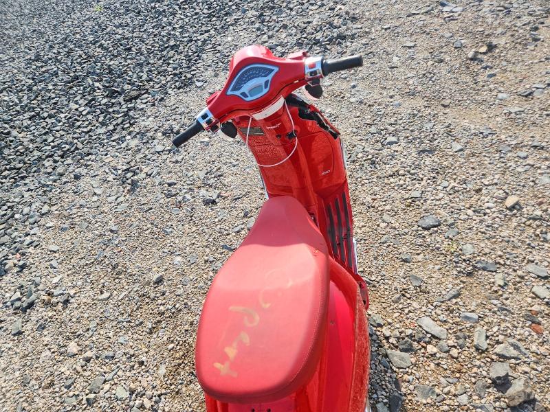 2021 Vespa - VIN ZAPM818G0M5903323 COPART salvage auction — FRONT END, Ny - Mv-907A Salvage Certificate, sold $225 on 2026-08-13 (photo 6)