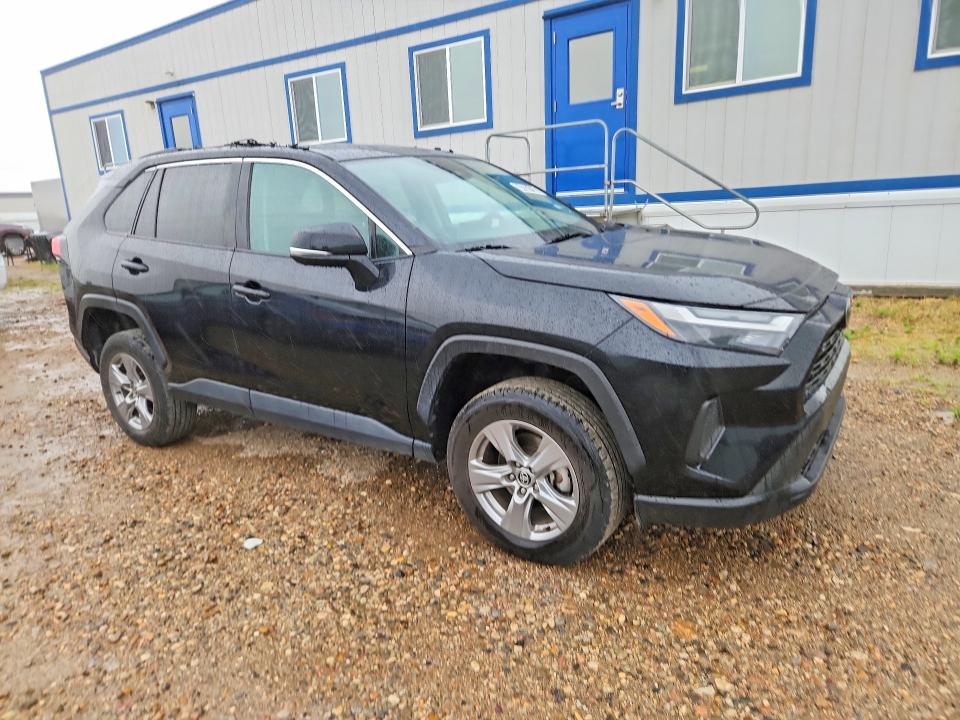 2024 Toyota Rav 4 VIN 2T3W1RFV8RW323400 COPART salvage auction — ROOF, FL - CERTIFICATE OF TITLE (P), sold $10,600 on 2026-08-26 (photo 4)