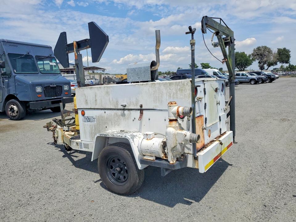 2001 Unknown VIN 1T9US0617YS055952 COPART salvage auction — MINOR DENT/SCRATCHES, FL - CERTIFICATE OF TITLE, sold $15 on 2026-09-18 (photo 2)