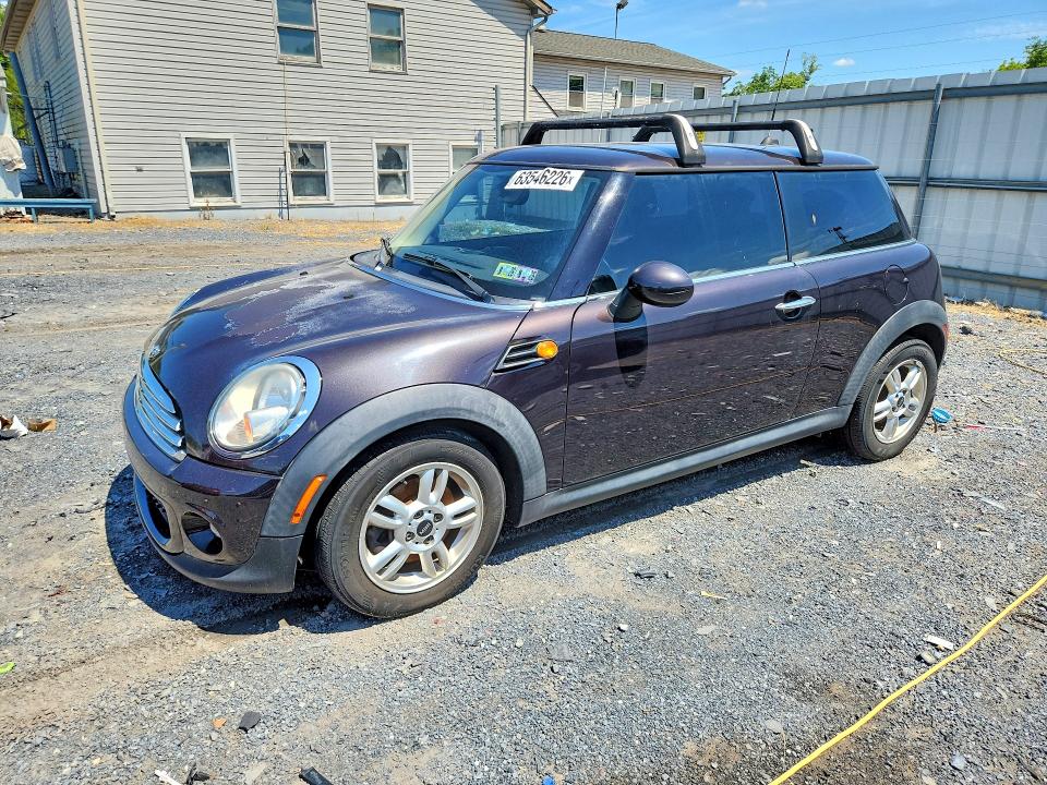 2013 Mini Cooper VIN WMWSU3C59DT689267 COPART salvage auction — MINOR DENT/SCRATCHES, Pa - Cert Of Title, sold $375 on 2026-08-19 (photo 1)