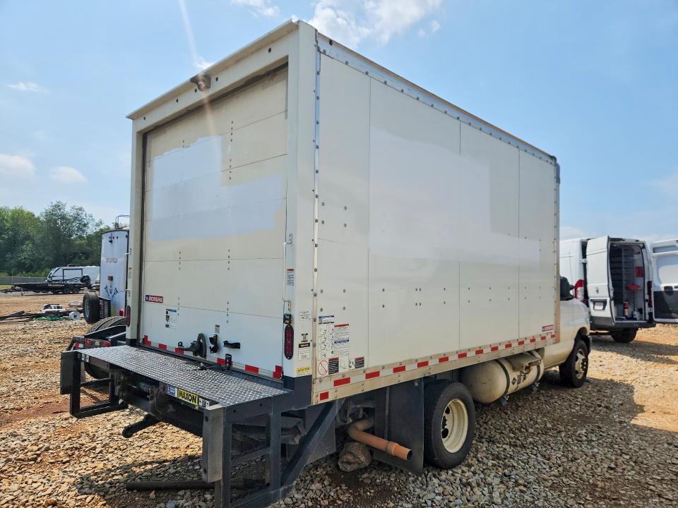 2024 Ford E-350 VIN 1FDWE3FN7RDD42210 COPART salvage auction — NORMAL WEAR, AL - CERTIFICATE OF TITLE, sold $10,200 on 2026-08-25 (photo 3)