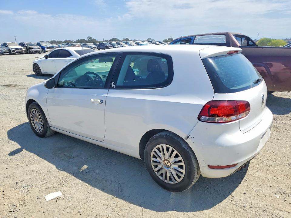 2010 Volkswagen Golf VIN WVWBA7AJ9AW125681 COPART salvage auction — ALL OVER, CO - DIS/DLR/EXP ONLY CLEAN TITLE, sold $250 on 2026-08-11 (photo 2)