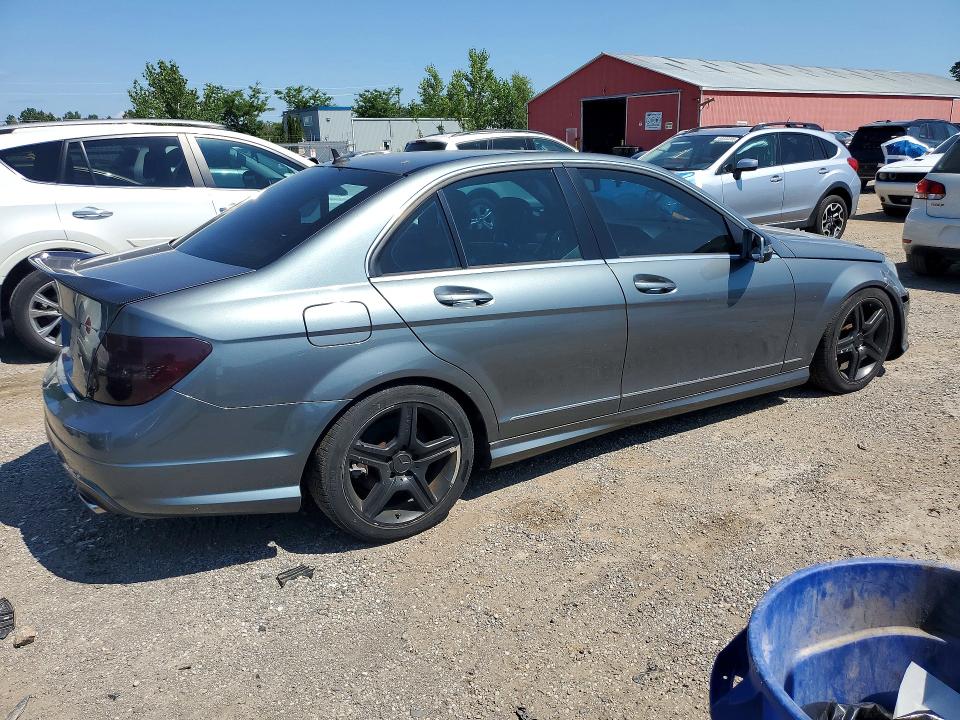 2012 Mercedes-benz C-klasse VIN WDDGF8FB9CA648283 COPART salvage auction — SIDE, On - Permit No Brand - Unfit, sold $1,650 on 2026-08-20 (photo 3)