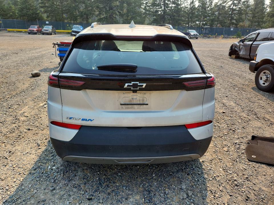2022 Chevrolet Bolt euv VIN 1G1FY6S00N4123504 COPART salvage auction — NORMAL WEAR, Or - Certificate Of Title, sold $13,507 on 2026-08-25 (photo 6)