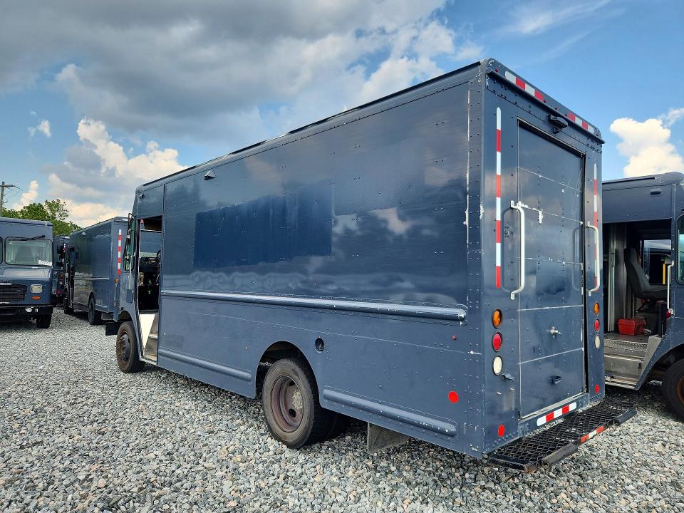 2021 Freightliner Mt45g VIN 4UZAC2GA5MCMM9292 COPART salvage auction — MINOR DENT/SCRATCHES, FL - CERTIFICATE OF TITLE, sold $10 on 2026-08-27 (photo 2)