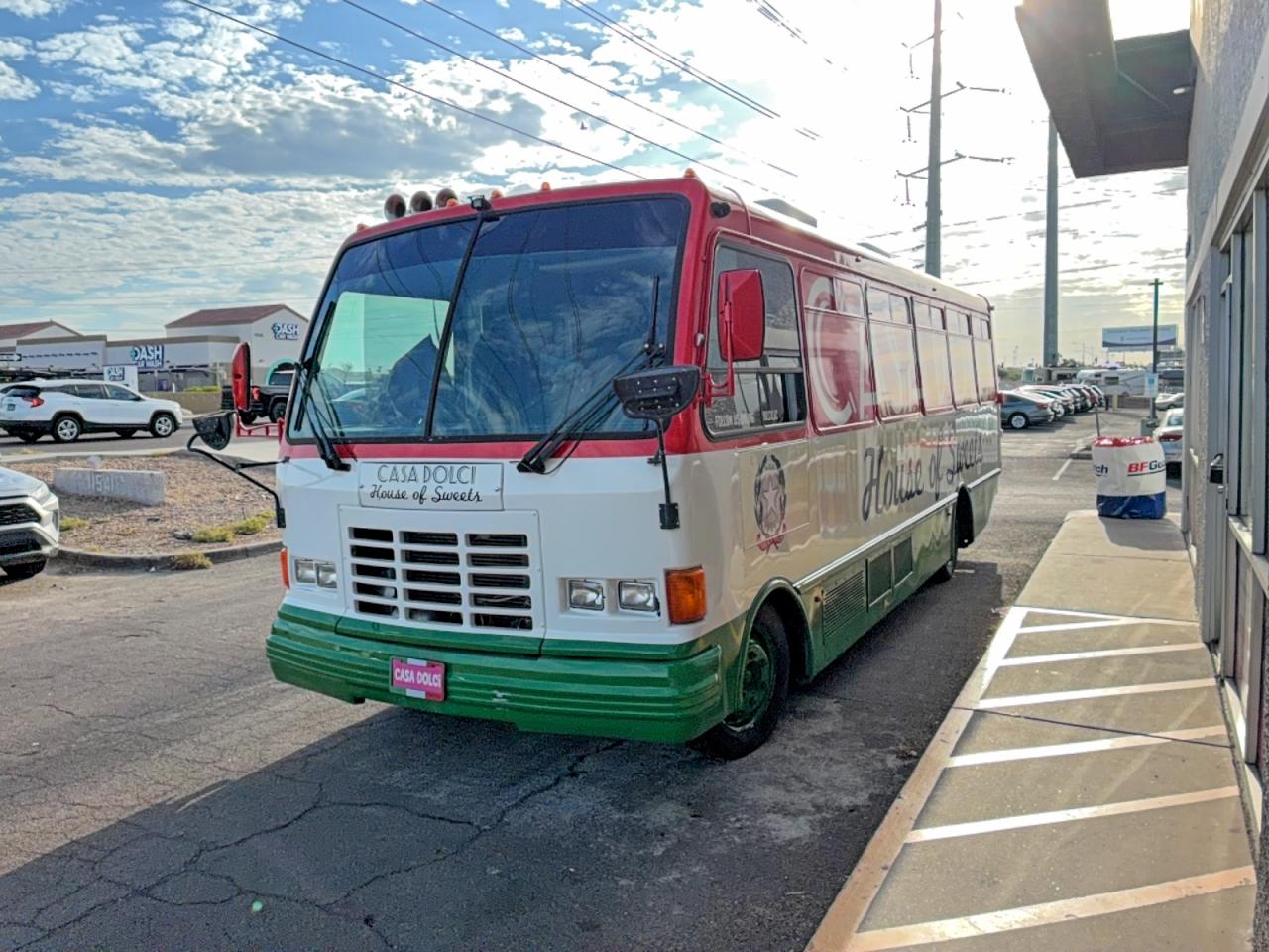 1995 VIN 4UZK57M2XS2109020 COPART salvage auction — Normal Wear, Ct - Clean Title, sold $1,050 on 2026-08-19 (photo 2)