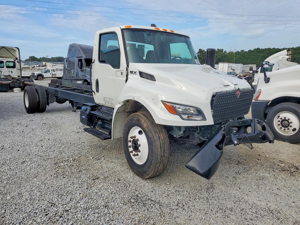 2023 International VIN 3HAEUMML5PL620762 COPART salvage auction — FRONT END, AZ - CERT OF TITLE - SALVAGE, sold $14,900 on 2026-08-26 (photo 4)