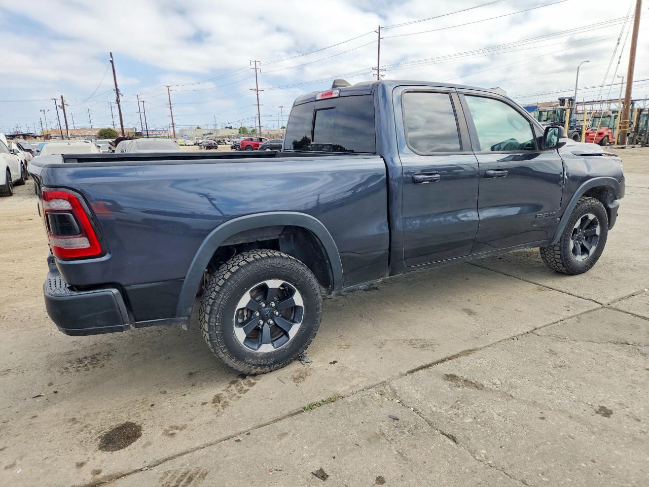 2020 Ram 1500 VIN 1C6SRFET2LN198843 COPART salvage auction — Front End, Ut - Dis/Dlr/Exp Only Salvage Title (P), sold $10,900 on 2026-09-11 (photo 3)