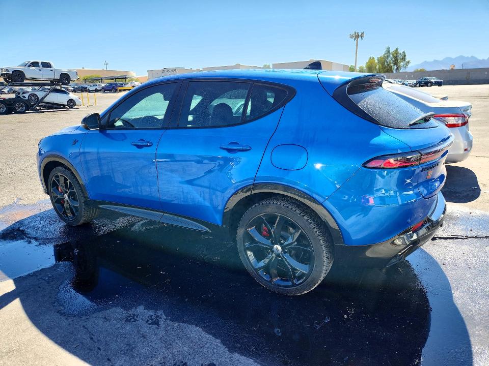 2024 Dodge Hornet VIN ZACPDFCW3R3A20764 COPART salvage auction — MINOR DENT/SCRATCHES, Nv - Certificate Of Title, sold $14,400 on 2026-08-20 (photo 2)