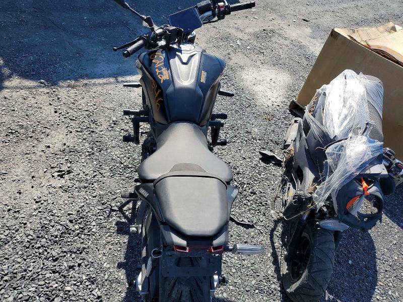 2024 Yamaha Mt VIN JYARM32N6RA001663 COPART salvage auction — FRONT END, Qc - Gravement Accidente, sold $2,000 on 2026-09-08 (photo 6)