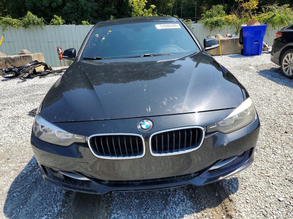 2013 BMW 3 series VIN WBA3A5C54DF355493 COPART salvage auction — MECHANICAL, MT - CERTIFICATE OF TITLE, sold $475 on 2026-09-14 (photo 5)