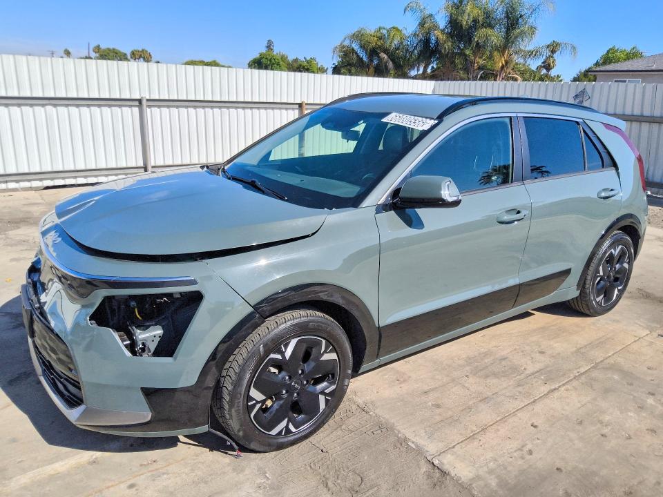 2023 Kia Niro VIN KNDCR3L10P5034641 — COPART salvage auction photo