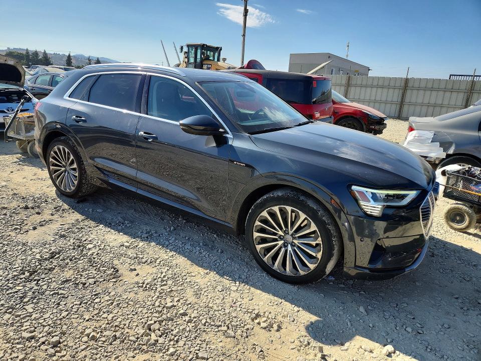2019 Audi E-tron VIN WA1VABGE3KB022561 COPART salvage auction — FRONT END, Ca - Salvage Certificate, sold $15,700 on 2026-08-18 (photo 4)