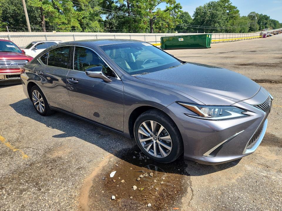 2021 Lexus ES VIN 58ACZ1B17MU094590 COPART salvage auction — REAR END, Al - Certificate Of Title, sold $17,800 on 2026-08-24 (photo 4)