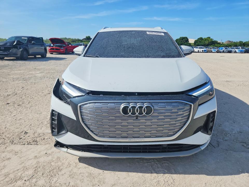 2022 Audi Q4 e-tron VIN WA1H2BFZ9NP013997 COPART salvage auction — FRONT END, Fl - Certificate Of Destruction, sold $10,700 on 2026-09-10 (photo 5)