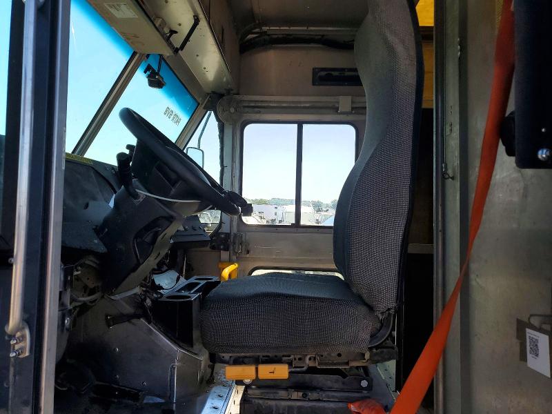 2020 Ford F59 VIN 1F65F5KN4L0A05042 COPART salvage auction — MINOR DENT/SCRATCHES, TX - CERTIFICATE OF TITLE, sold $15,000 on 2026-09-10 (photo 7)