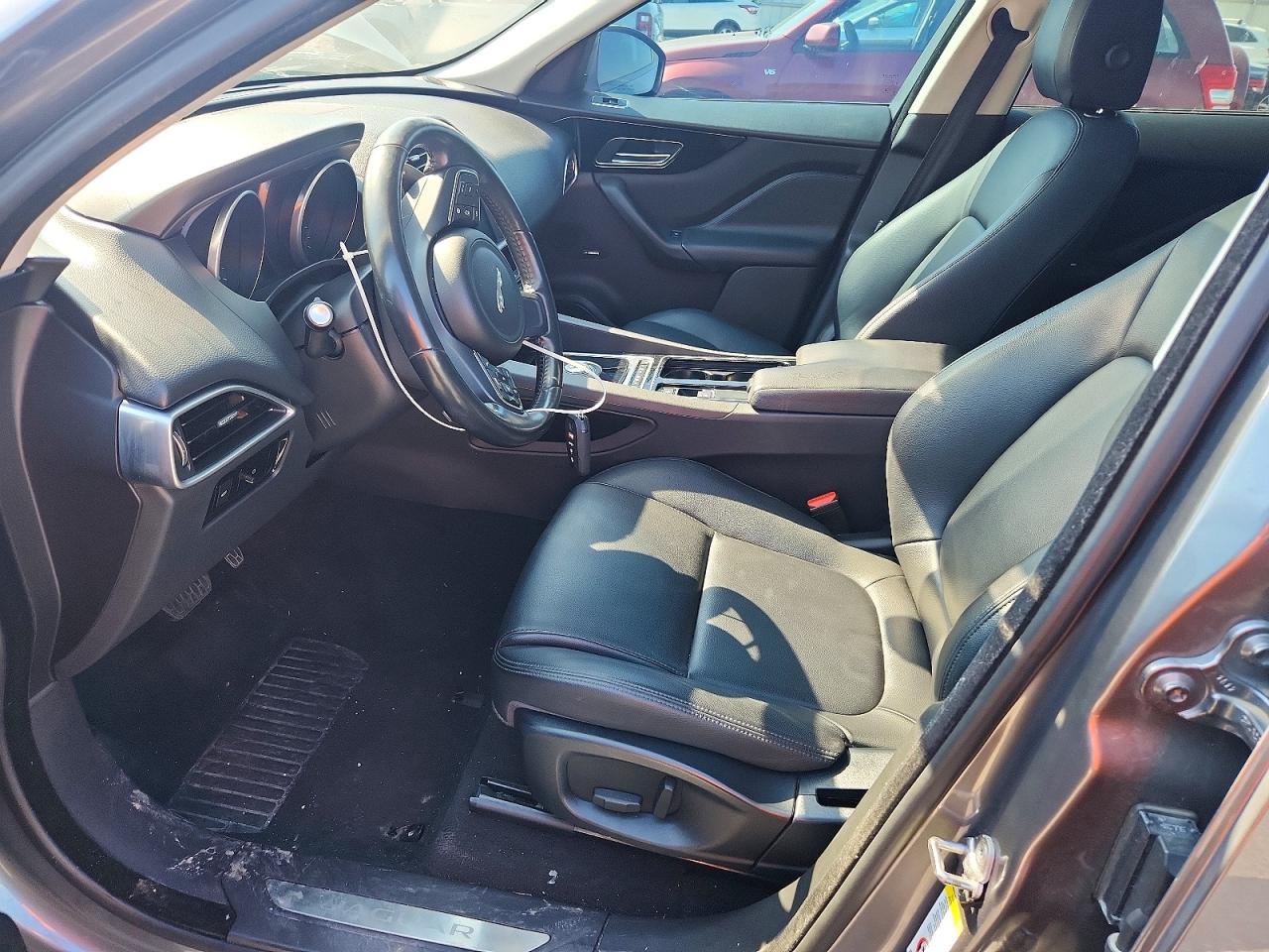 2018 Jaguar F-pace VIN SADCJ2FX1JA255329 COPART salvage auction — Burn Engine, IA - CERTIFICATE OF TITLE, sold $3,950 on 2026-09-03 (photo 7)