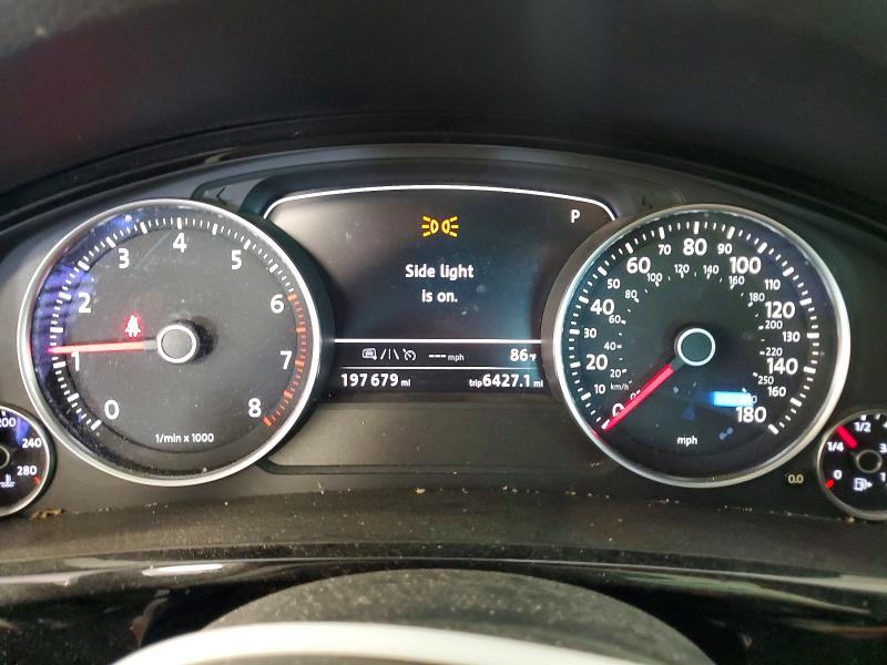 2017 Volkswagen Touareg VIN WVGRF7BPXHD001438 COPART salvage auction — MINOR DENT/SCRATCHES, Mn - Certificate Of Title, sold $1,700 on 2026-08-13 (photo 9)