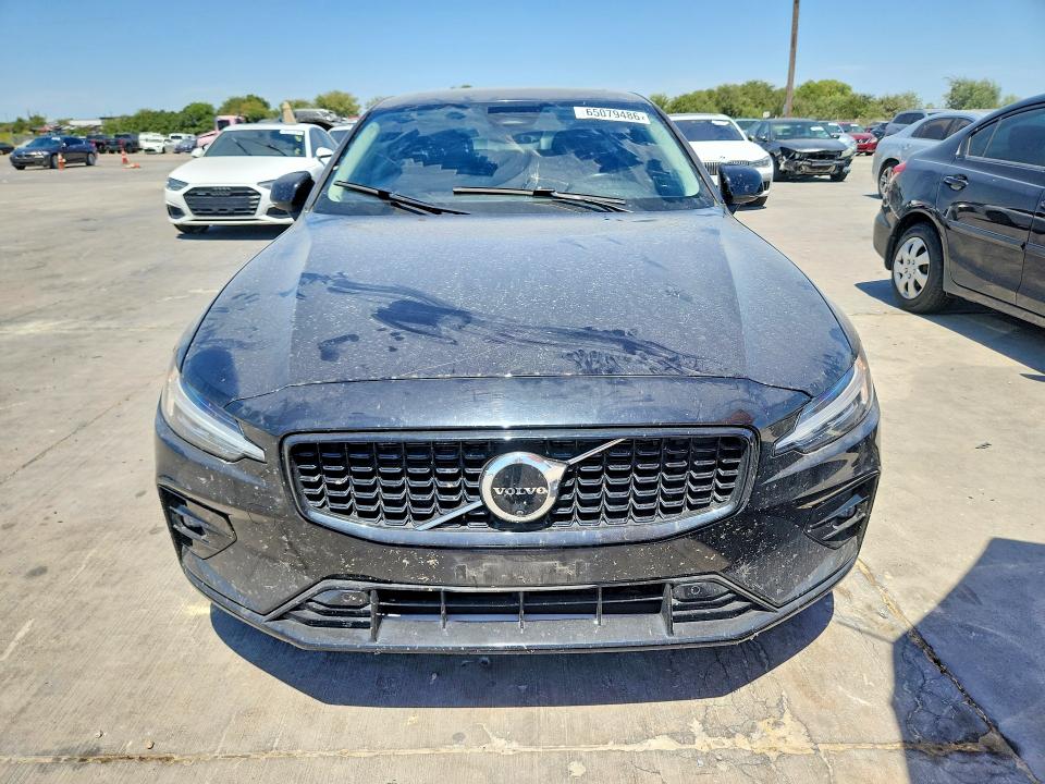 2024 Volvo S60 VIN 7JRL12FL4RG315333 COPART salvage auction — NORMAL WEAR, Tx - Certificate Of Title, sold $11,800 on 2026-09-02 (photo 5)