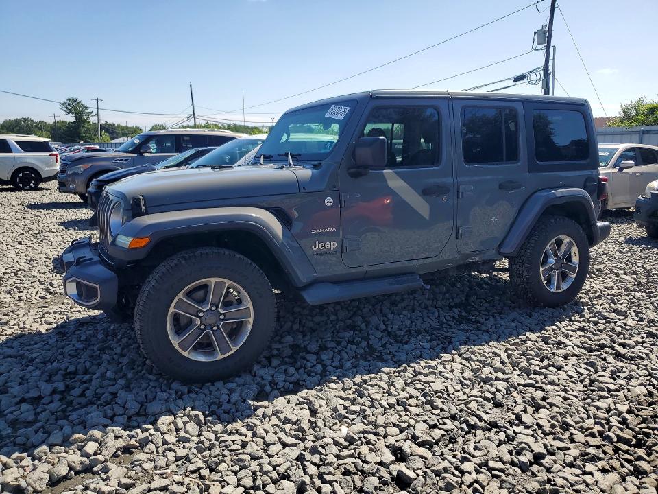 2018 Jeep Wrangler / VIN 1C4HJXEN8JW301952 — COPART salvage auction photo