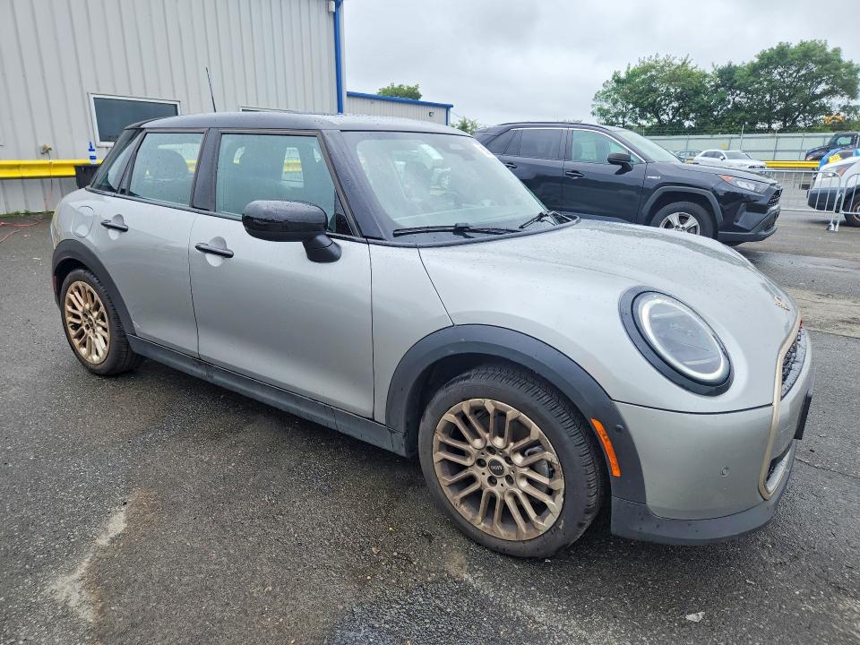 2026 Mini Cooper VIN WMW53GD00T2Y09178 COPART salvage auction — REAR END, Ny - Certificate Of Title, sold $18,800 on 2026-08-24 (photo 4)