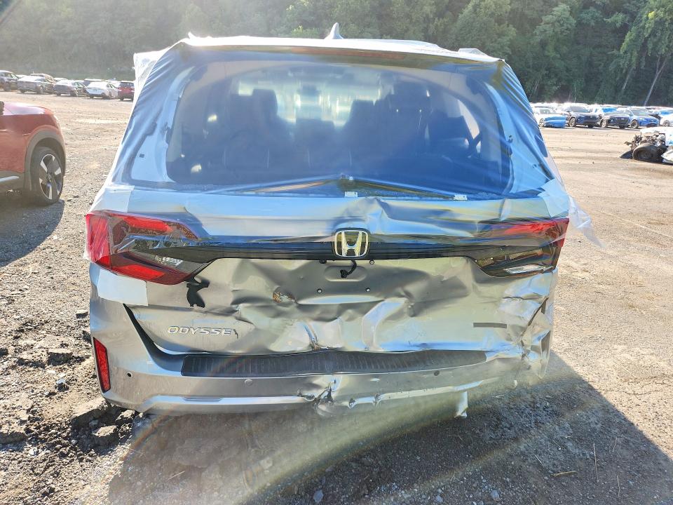 2026 Honda Odyssey VIN 5FNRL6H86TB031982 COPART salvage auction — REAR END, Salvage Title, sold $10,400 on 2026-09-17 (photo 6)