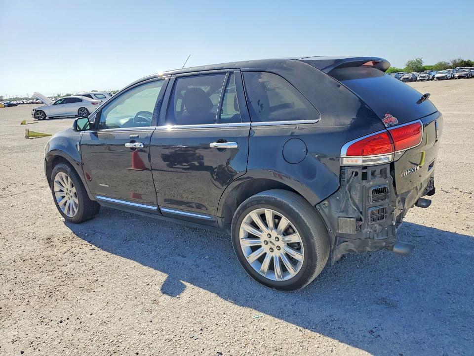 2013 Lincoln Mkx VIN 2LMDJ6JK7DBL04898 COPART salvage auction — FRONT END, Tx - Salvage Vehicle Title, sold $825 on 2026-09-01 (photo 2)