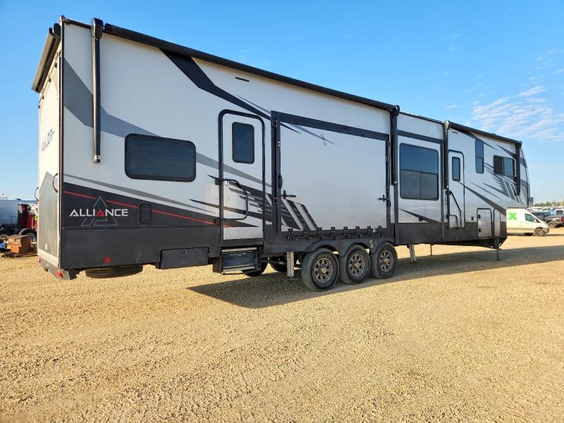 2022 Alliance Valor VIN 7M5FV4530NA005766 COPART salvage auction — FRONT END, AB - BOS - ACTIVE, sold $28,250 on 2026-09-10 (photo 4)