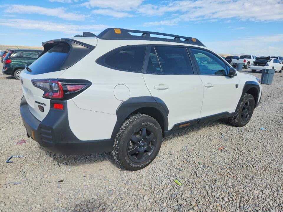 2023 Subaru Outback VIN 4S4BTGUD5P3185365 COPART salvage auction — MINOR DENT/SCRATCHES, UT - SALVAGE CERTIFICATE, sold $14,600 on 2026-09-29 (photo 3)
