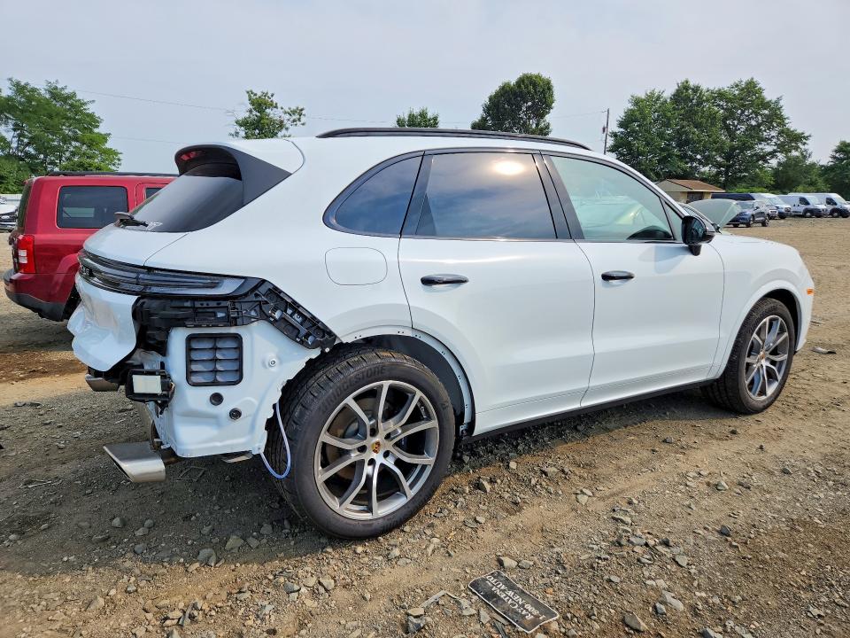 2024 Porsche Cayenne VIN WP1AA2AY1RDA09554 COPART salvage auction — REAR END, Nj - Cert Of Title-Salvage, sold $53,000 on 2026-09-16 (photo 3)