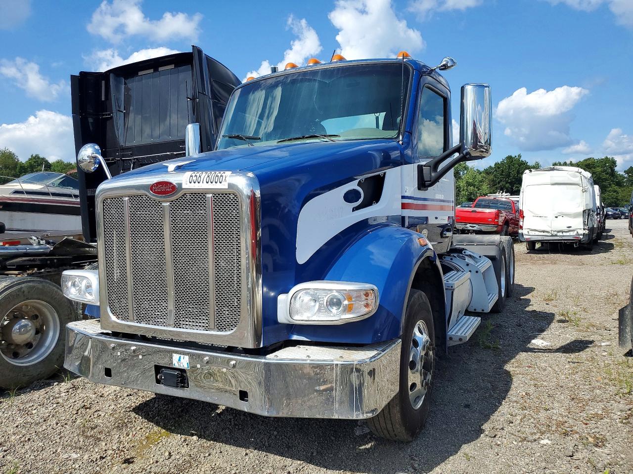 2017 Peterbilt 567 VIN 1XPCDP9X4HD368405 — COPART salvage auction photo