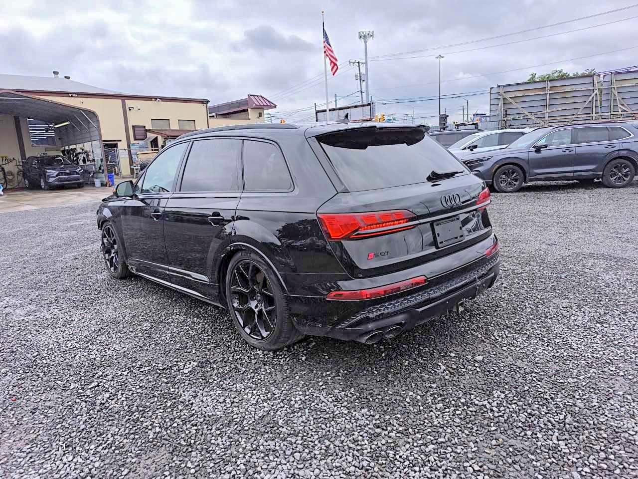 2025 Audi Sq7 VIN WA1VWBF75SD005320 COPART salvage auction — Front End, NJ - CERT OF TITLE-SALVAGE, sold $21,400 on 2026-09-09 (photo 2)