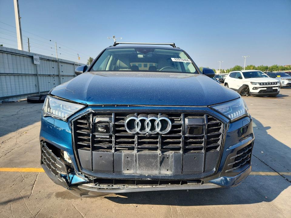 2022 Audi Q7 VIN WA1LXBF79ND005863 COPART salvage auction — FRONT END, Co - Public - Salvage Title, sold $21,100 on 2026-08-26 (photo 5)