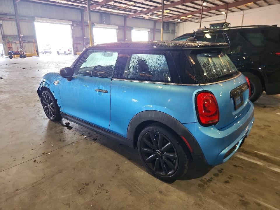 2017 Mini Cooper VIN WMWXP7C58H2A45424 COPART salvage auction — SIDE, Fl - Cert Of Title Slvg Rebuildable, sold $1,300 on 2026-08-19 (photo 2)