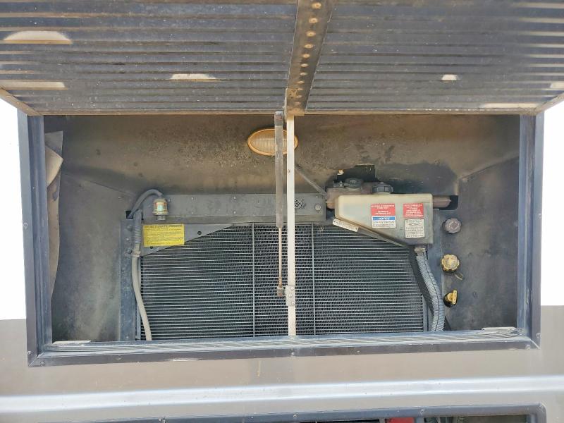 2006 Gulf stream All other VIN 4UZAAHDC05CV70425 COPART salvage auction — NORMAL WEAR, CZ, sold $3,000 on 2026-09-08 (photo 7)