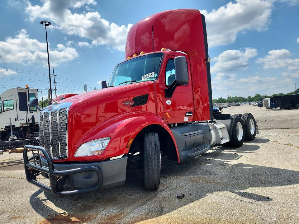 2021 Peterbilt 579 VIN 1XPBD49X6MD756093 — COPART salvage auction photo