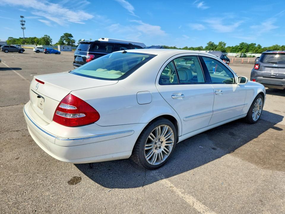 2006 Mercedes-benz E-class VIN WDBUF56J66A861536 COPART salvage auction — MINOR DENT/SCRATCHES, Ny - Certificate Of Title, sold $1,200 on 2026-08-14 (photo 3)
