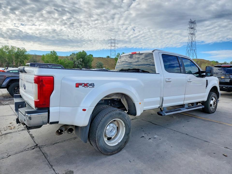 2017 Ford F350 VIN 1FT8W3DTXHEB69108 COPART salvage auction — NORMAL WEAR, Ok - Cert Of Title-Salvage, sold $4,450 on 2026-09-14 (photo 3)