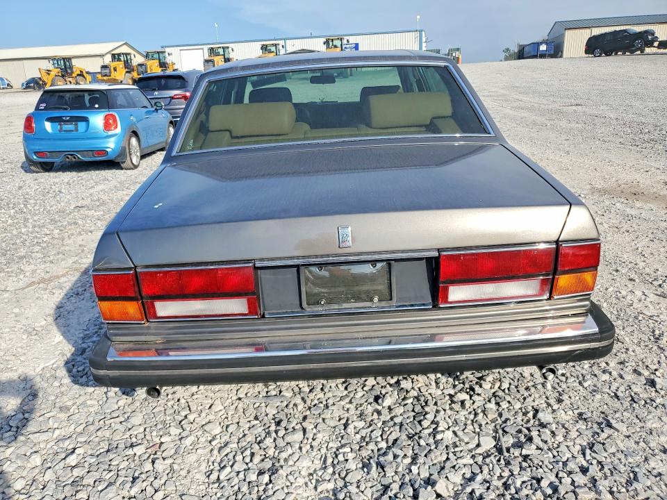 1984 Rolls-royce Silver spirit VIN SCAZS42A9ECX09635 COPART salvage auction — UNDERCARRIAGE, TN - CERTIFICATE OF TITLE, sold $4,250 on 2026-09-15 (photo 6)