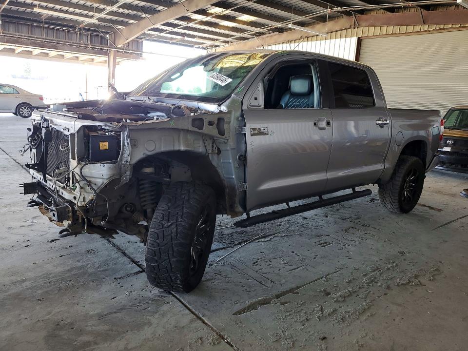 2015 Toyota Tundra VIN 5TFAW5F1XFX461108 — COPART salvage auction photo