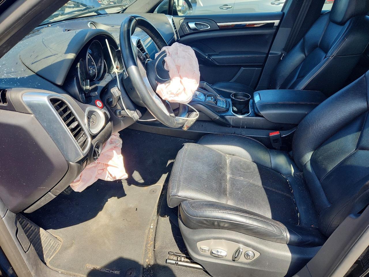 2018 Porsche Cayenne VIN WP1AA2A21JKA06701 COPART salvage auction — Front End, VA - CERTIFICATE OF TITLE, sold $3,650 on 2026-09-11 (photo 7)