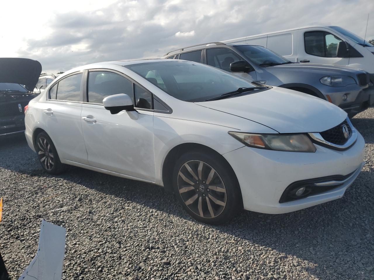 2015 Honda Civic VIN 19XFB2F95FE079378 COPART salvage auction — Minor Dent/Scratches, FL - CERTIFICATE OF TITLE (P), sold $4,300 on 2026-09-15 (photo 4)