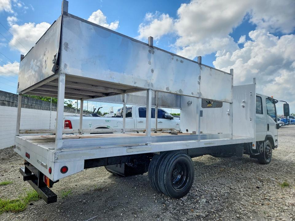 2019 Isuzu VIN 54DC4J1B2KS800261 COPART salvage auction — MINOR DENT/SCRATCHES, Fl - Certificate Of Title (P), sold $7,800 on 2026-09-10 (photo 3)