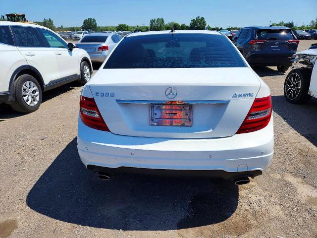 2013 Mercedes-benz C class VIN WDDGF8AB4DA788198 COPART salvage auction — SIDE, ON - PERMIT NO BRAND - UNFIT, sold $2,350 on 2026-08-18 (photo 7)