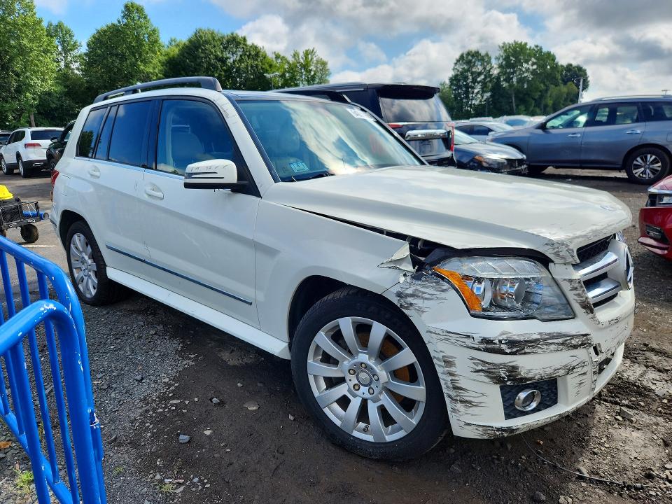 2010 Mercedes-benz Glk-class VIN WDCGG8HB2AF355985 COPART salvage auction — FRONT END, MA - CERTIFICATE OF TITLE, sold $1,500 on 2026-08-13 (photo 4)