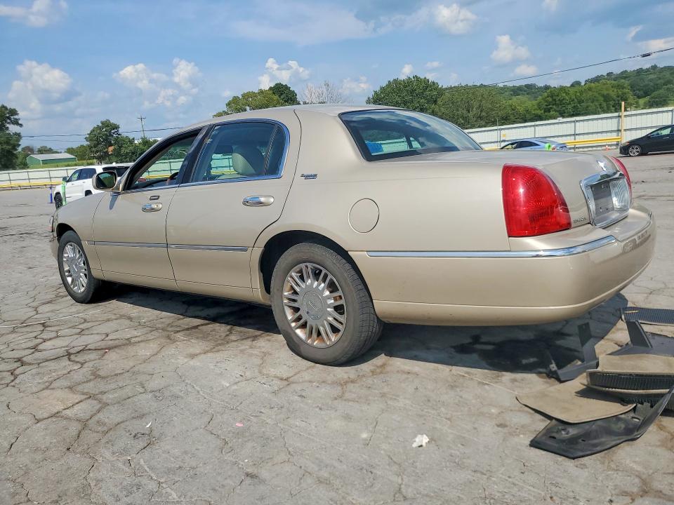 2008 Lincoln TOWN CAR VIN 2LNHM82V28X659964 COPART salvage auction — FRONT END, TN - SALVAGE CERTIFICATE, sold $650 on 2026-08-26 (photo 2)