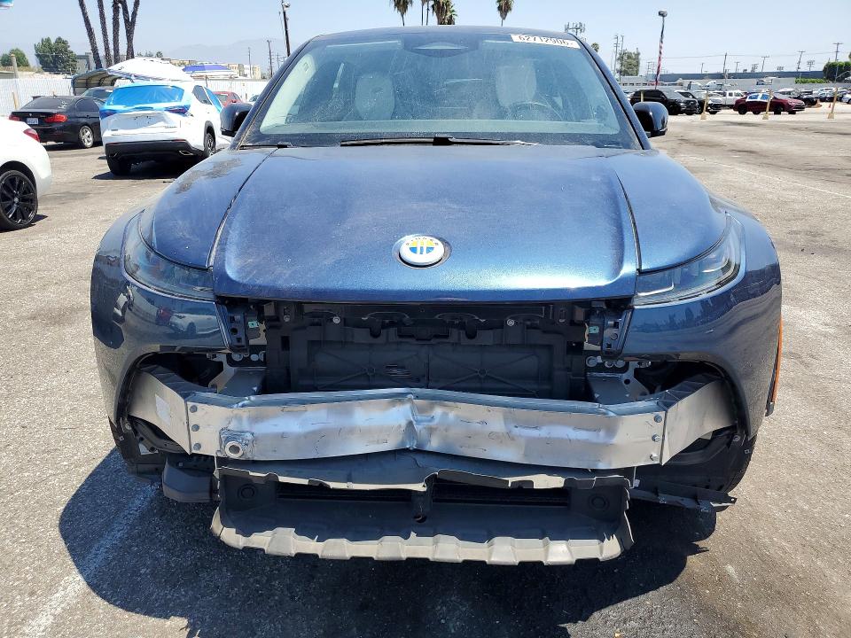2023 Fisker Ocean VIN VCF1ZBU2XPG002096 COPART salvage auction — FRONT END, Ca - Salvage Certificate, sold $9,500 on 2026-09-01 (photo 5)