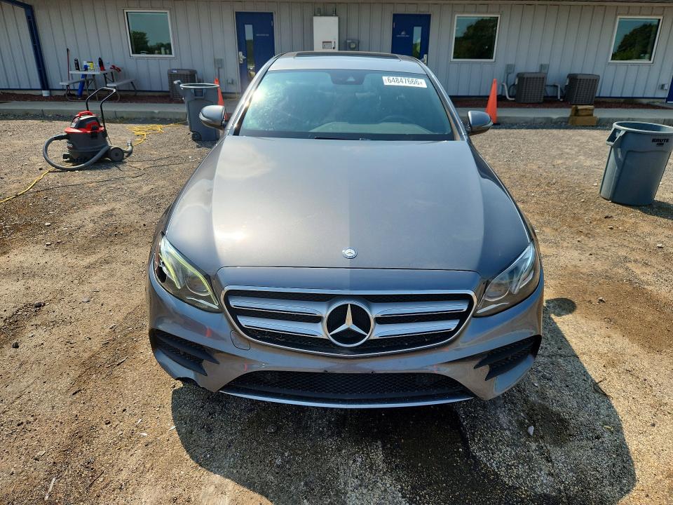 2017 Mercedes-benz E-class VIN WDDZF4KB8HA146850 COPART salvage auction — FRONT END, Wi - Certificate Of Title, sold $1,600 on 2026-08-18 (photo 5)