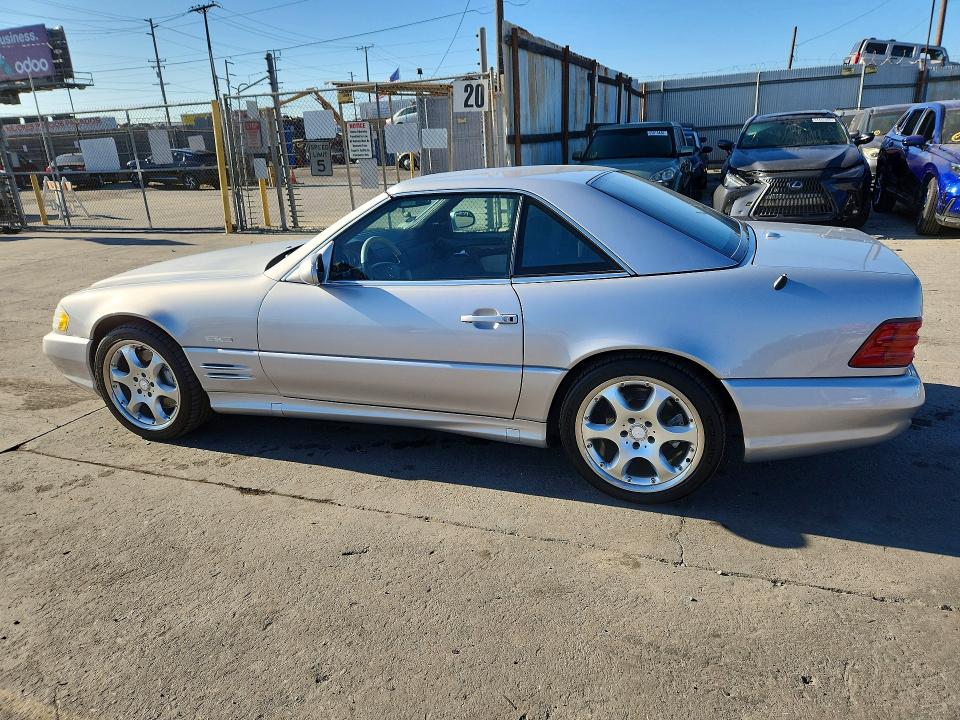 2002 Mercedes-benz Sl-klasse VIN WDBFA68F72F204506 COPART salvage auction — NORMAL WEAR, CA - DIS/DLR/EXP ONLY CLEAN TITLE, sold $11,000 on 2026-08-24 (photo 2)