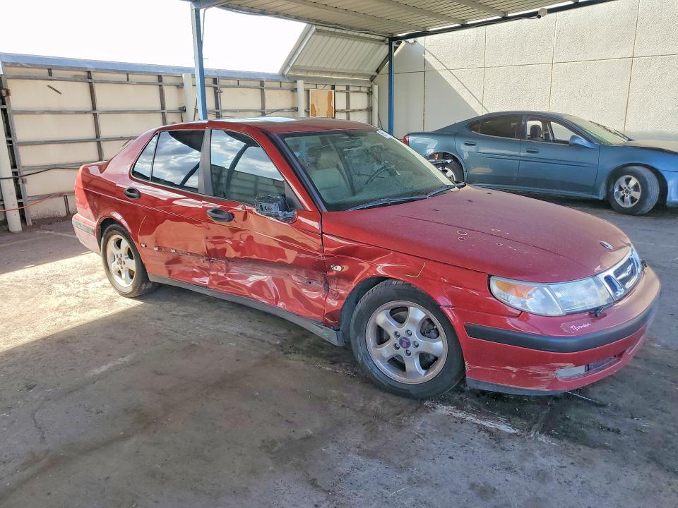 1999 Saab 9-5 VIN YS3EF48Z4X3039044 COPART salvage auction — SIDE, TX - SALVAGE VEHICLE TITLE, sold $125 on 2026-09-11 (photo 4)